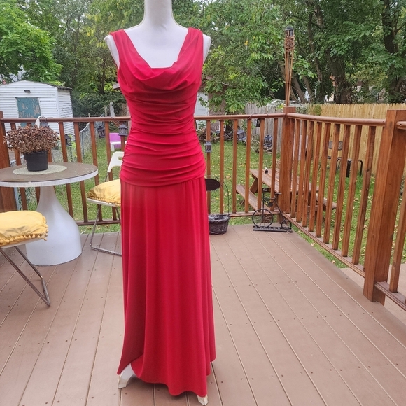 Collection Dressbarn Red Floor Length Sleevesless Strechy Dress size 8 - Picture 6 of 14
